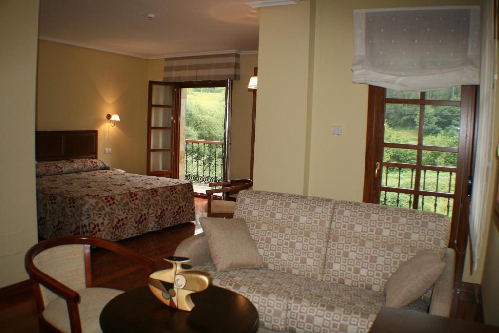 Hotel Valle Las Luinas Soto de Luina Bilik gambar