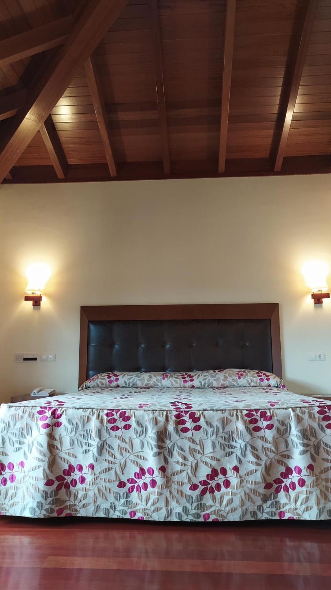 Hotel Valle Las Luinas Soto de Luina Bilik gambar