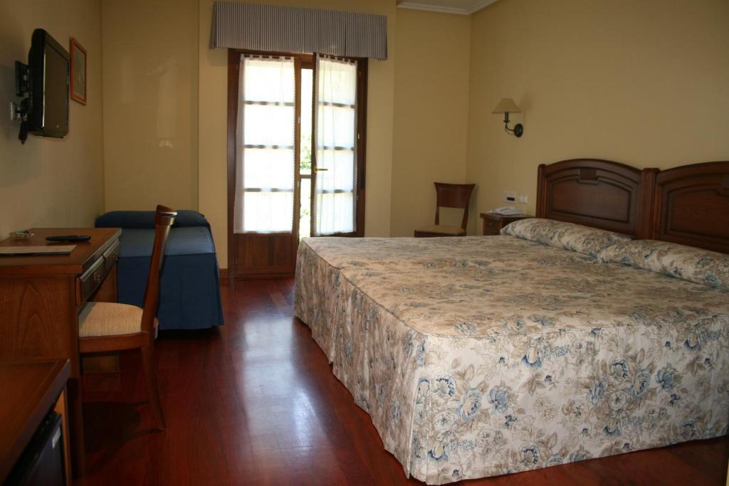 Hotel Valle Las Luinas Soto de Luina Bilik gambar